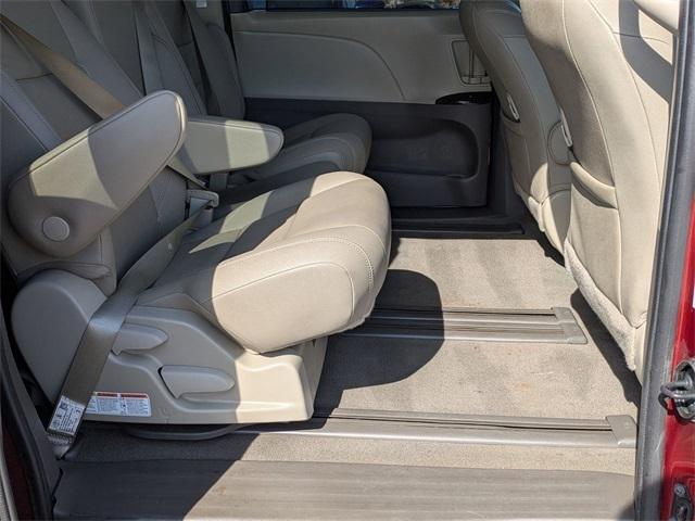 Photo of 2020 Salsa Red Pearl Toyota Sienna