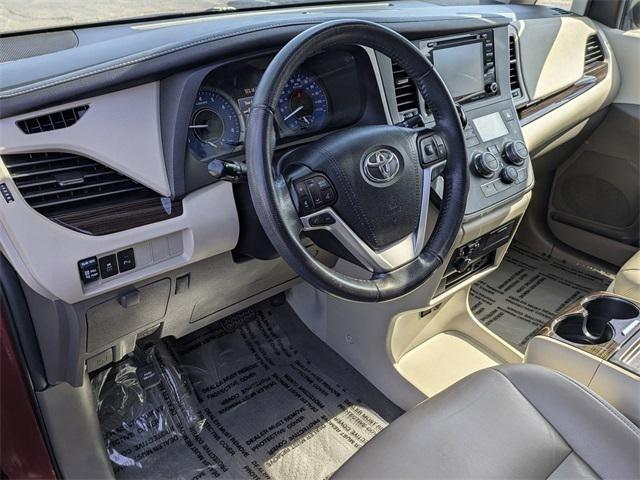Photo of 2020 Salsa Red Pearl Toyota Sienna