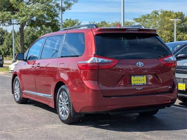 Photo of 2020 Salsa Red Pearl Toyota Sienna