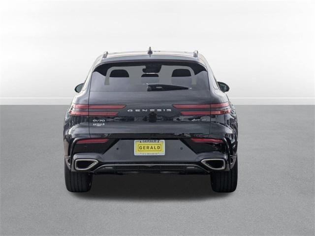 Photo of 2026 Vik Black Genesis GV70