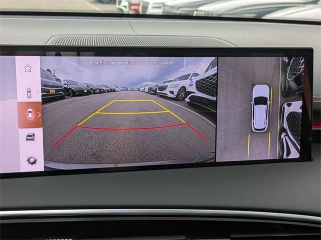 Photo of 2026 Vik Black Genesis GV70