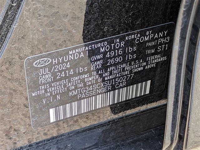 Photo of 2025 Vik Black Genesis G70