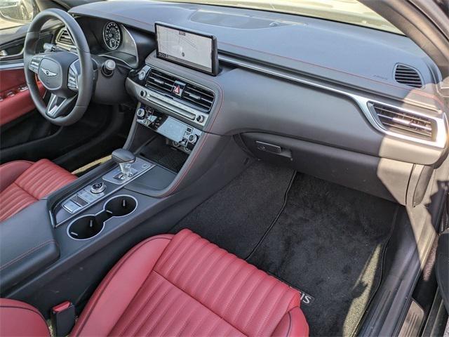 Photo of 2025 Vik Black Genesis G70