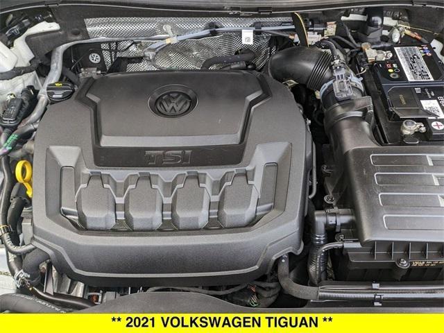 Photo of 2021 Pure White Volkswagen Tiguan
