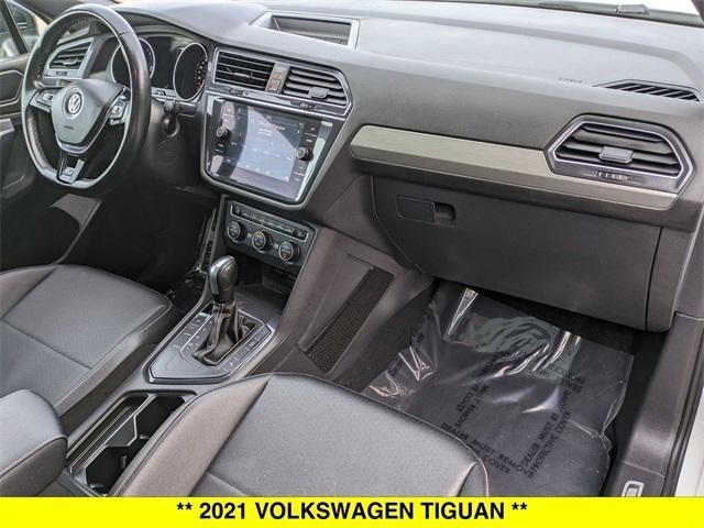 Photo of 2021 Pure White Volkswagen Tiguan