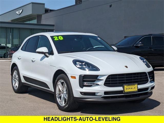 Photo of 2020 White Porsche Macan