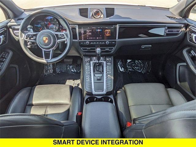 Photo of 2020 White Porsche Macan