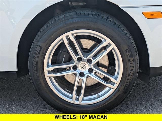 Photo of 2020 White Porsche Macan
