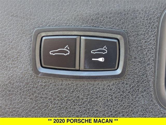 Photo of 2020 White Porsche Macan