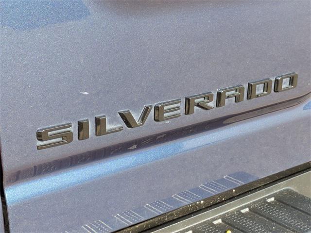 Photo of 2023 Northsky Blue Metallic Chevrolet Silverado 2500