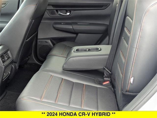 Photo of 2024 Lunar Silver Metallic Honda CR-V Hybrid