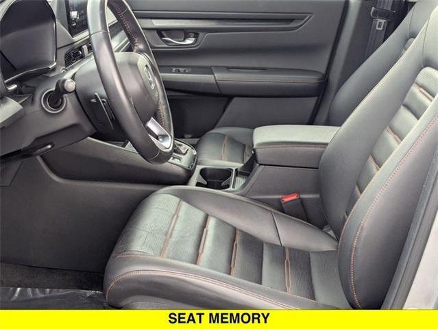 Photo of 2024 Lunar Silver Metallic Honda CR-V Hybrid