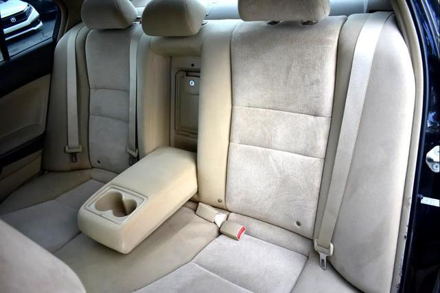 Photo of 2009 Crystal Black Pearl Honda Accord