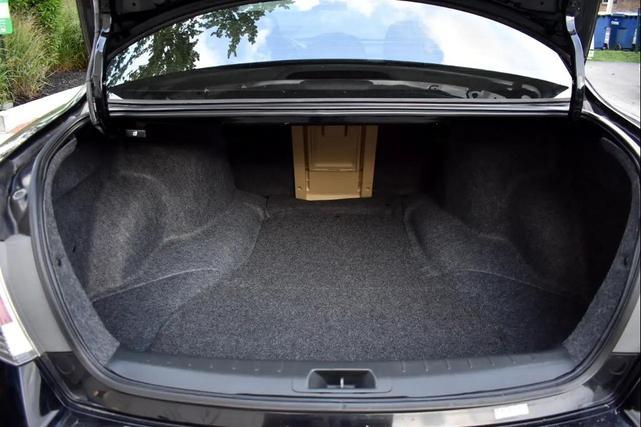 Photo of 2009 Crystal Black Pearl Honda Accord
