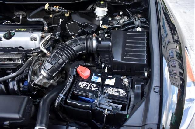 Photo of 2009 Crystal Black Pearl Honda Accord