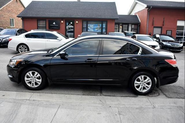 Photo of 2009 Crystal Black Pearl Honda Accord