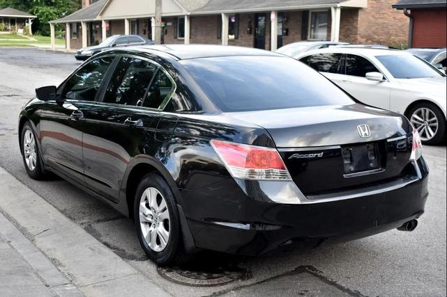 Photo of 2009 Crystal Black Pearl Honda Accord