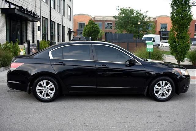 Photo of 2009 Crystal Black Pearl Honda Accord