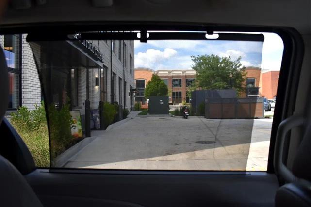 Photo of 2017 Silver Sky Metallic Toyota Sienna