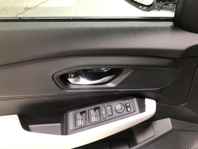 Photo of 2025 Platinum White Pearl Honda Accord