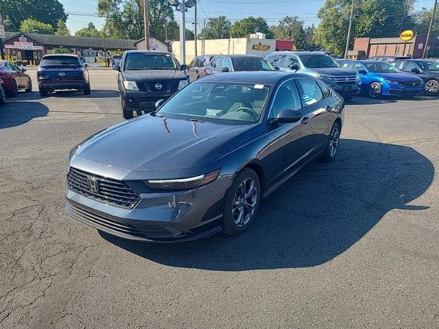 Photo of 2023 Meteorite Gray Metallic Honda Accord