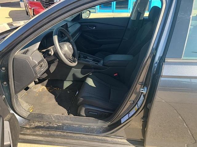Photo of 2023 Meteorite Gray Metallic Honda Accord