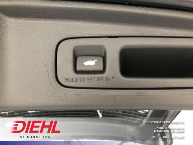 Photo of 2026 Crystal Black Pearl Honda CR-V Hybrid