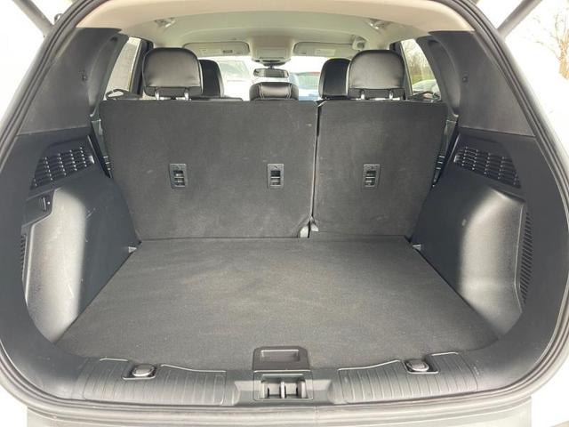 Photo of 2022 White Ford Escape