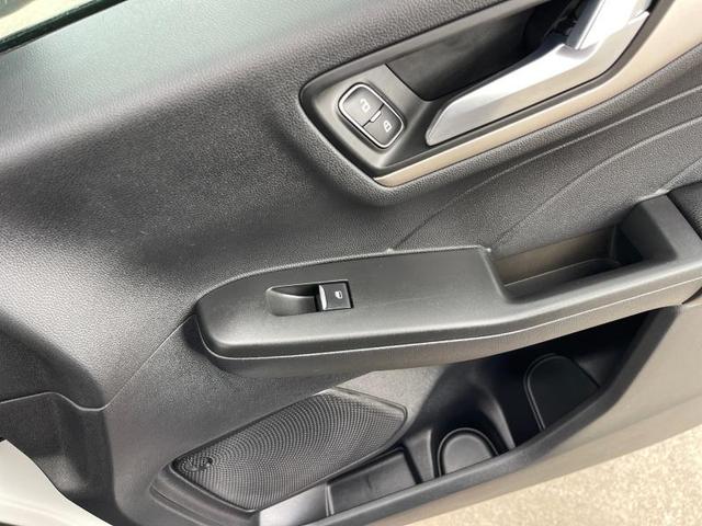 Photo of 2022 White Ford Escape