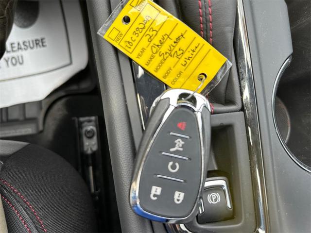 Photo of 2023 Summit White Chevrolet Equinox