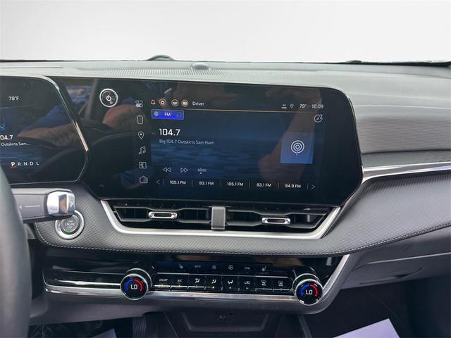 Photo of 2025 Sterling Gray Metallic Chevrolet Equinox