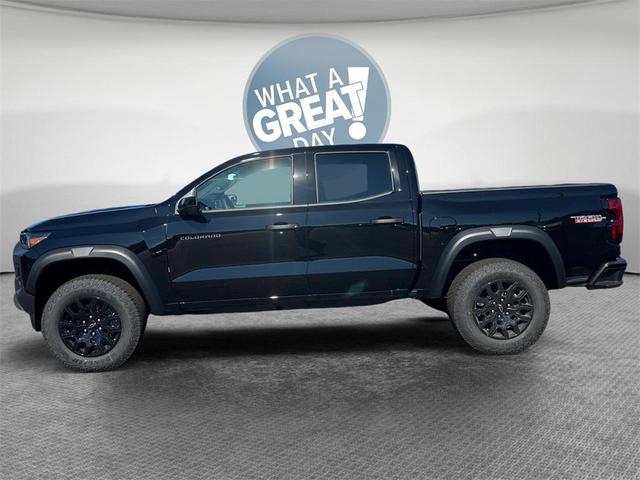 Photo of 2026 Black Chevrolet Colorado