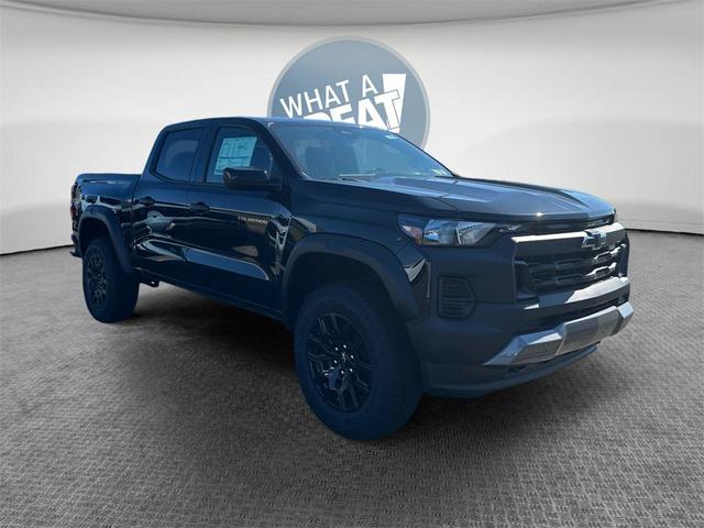 Photo of 2026 Black Chevrolet Colorado