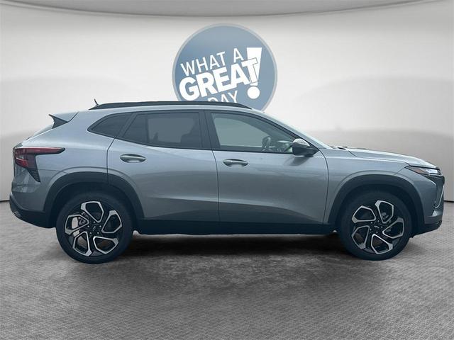 Photo of 2025 Sterling Gray Metallic Chevrolet Trax