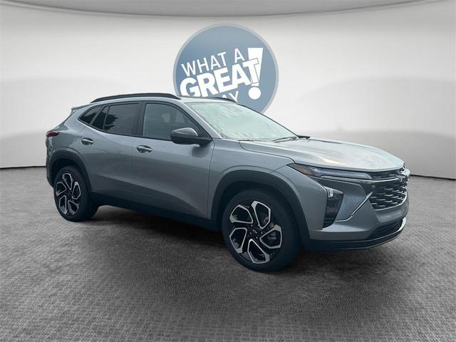 Photo of 2025 Sterling Gray Metallic Chevrolet Trax