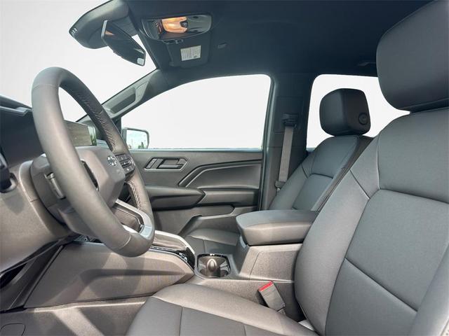 Photo of 2025 Black Chevrolet Colorado