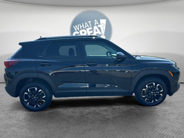Photo of 2022 Mosaic Black Metallic Chevrolet Trailblazer