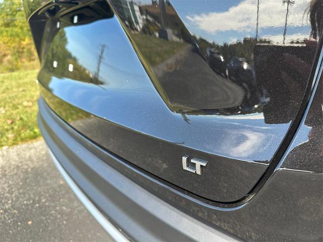 Photo of 2025 Mosaic Black Metallic Chevrolet Trax