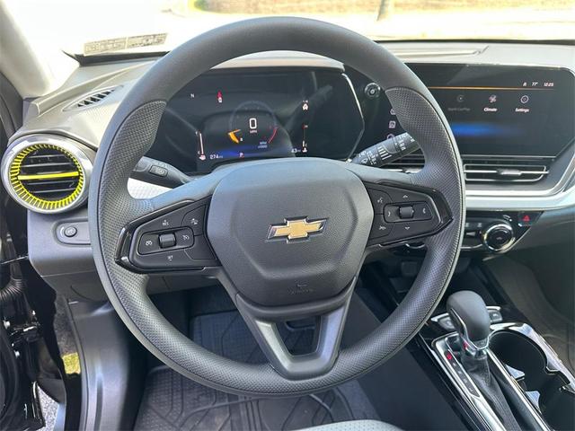 Photo of 2025 Mosaic Black Metallic Chevrolet Trax