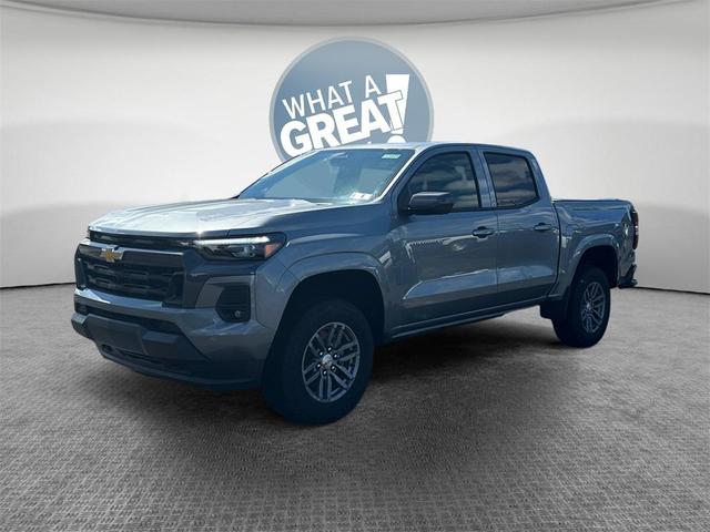 Photo of 2026 Sterling Gray Metallic Chevrolet Colorado