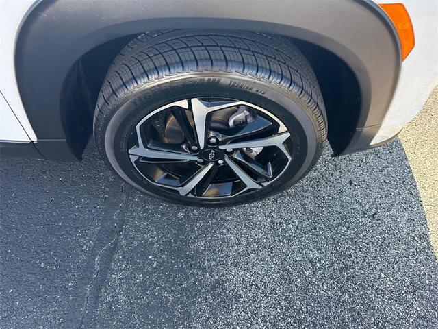 Photo of 2021 Summit White Chevrolet Trailblazer