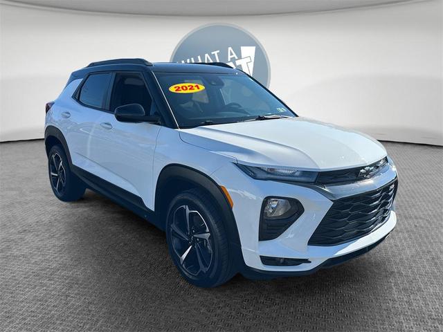 Photo of 2021 Summit White Chevrolet Trailblazer