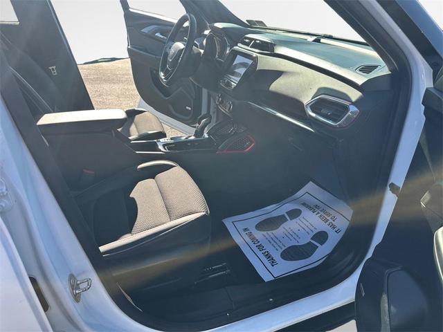 Photo of 2021 Summit White Chevrolet Trailblazer