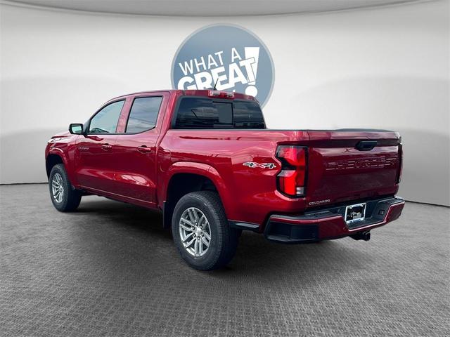 Photo of 2025 Radiant Red Tintcoat Chevrolet Colorado