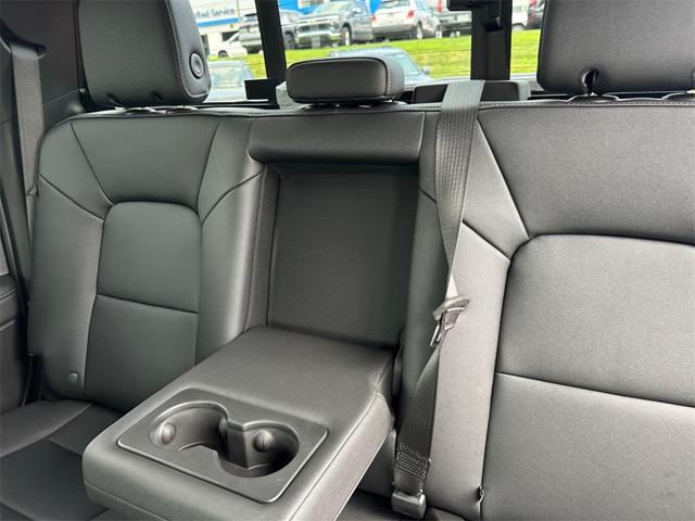Photo of 2025 Radiant Red Tintcoat Chevrolet Colorado
