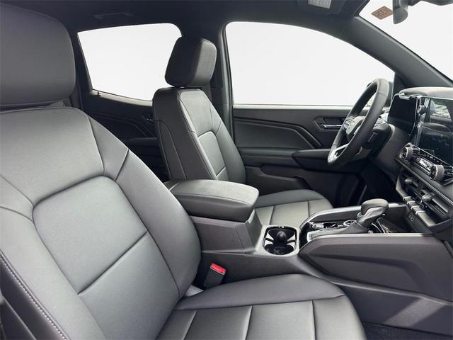 Photo of 2025 Radiant Red Tintcoat Chevrolet Colorado