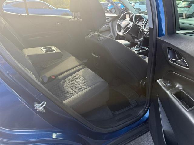 Photo of 2022 Blue Glow Metallic Chevrolet Equinox
