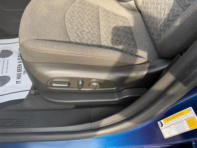 Photo of 2022 Blue Glow Metallic Chevrolet Equinox