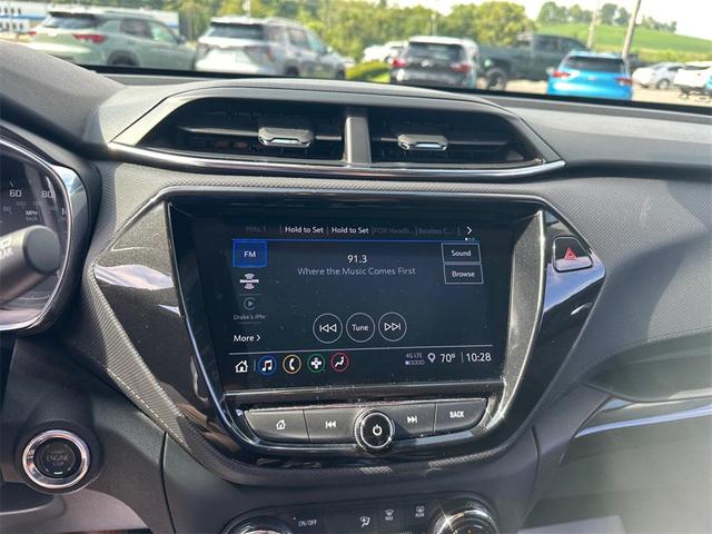 Photo of 2022 Summit White Chevrolet Trailblazer