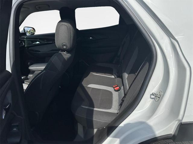 Photo of 2022 Summit White Chevrolet Trailblazer